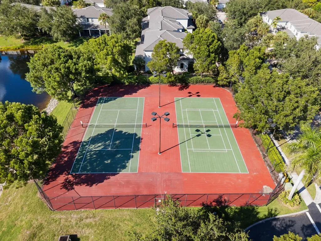 14824 Sutherland Avenue Naples FL 34119