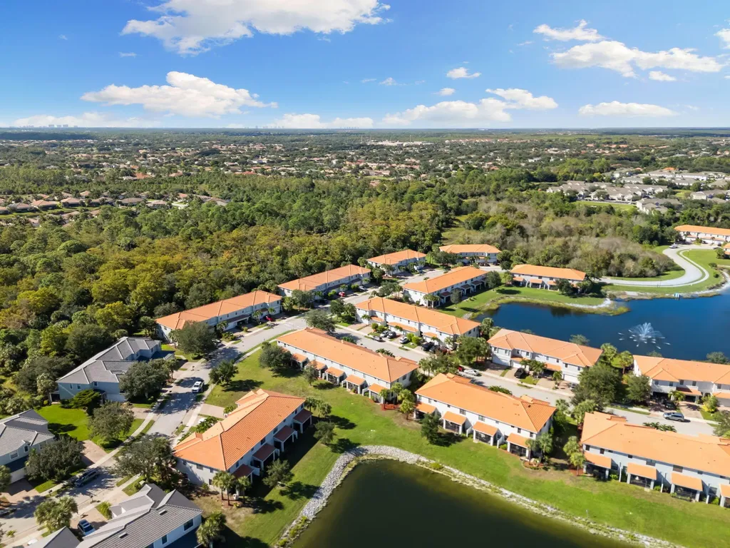 14824 Sutherland Avenue Naples FL 34119