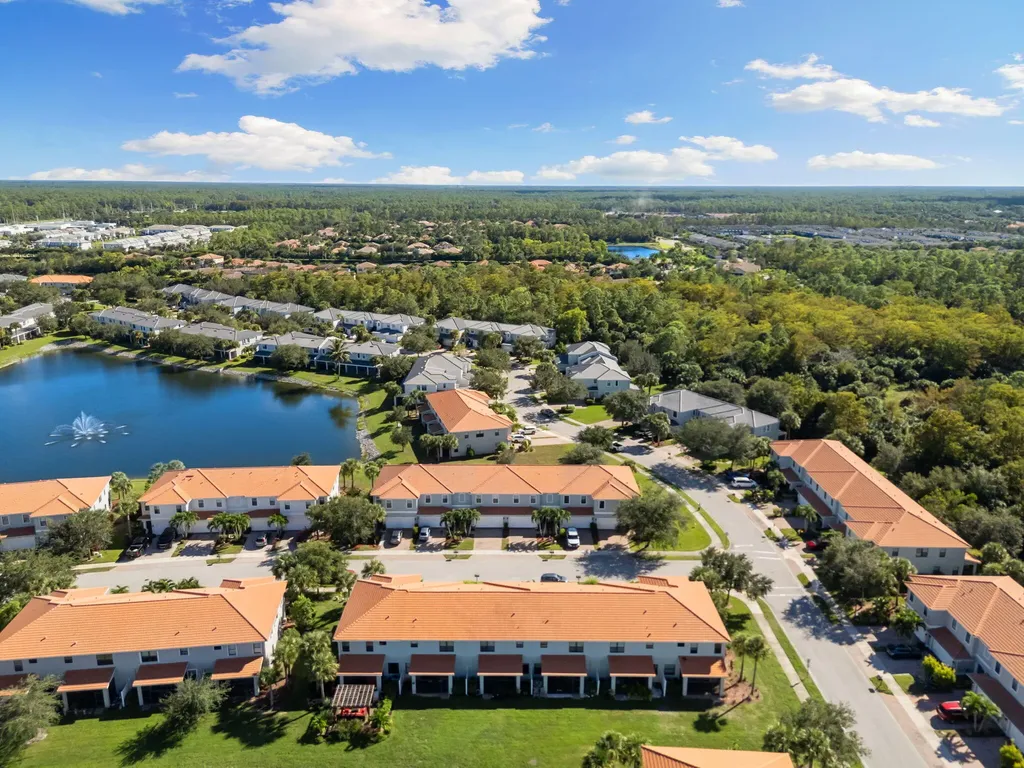 14824 Sutherland Avenue Naples FL 34119