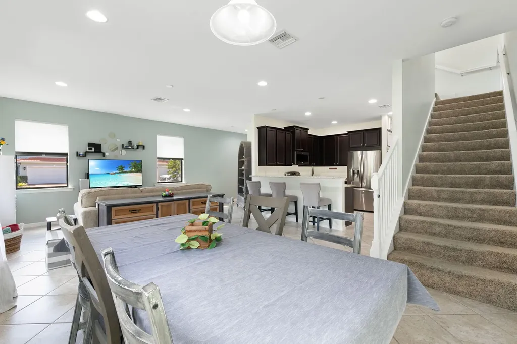 14824 Sutherland Avenue Naples FL 34119