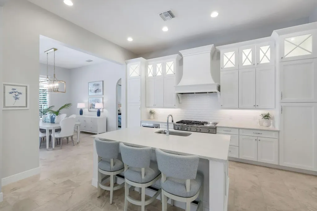 3233 Tavolara Lane Naples FL 34114