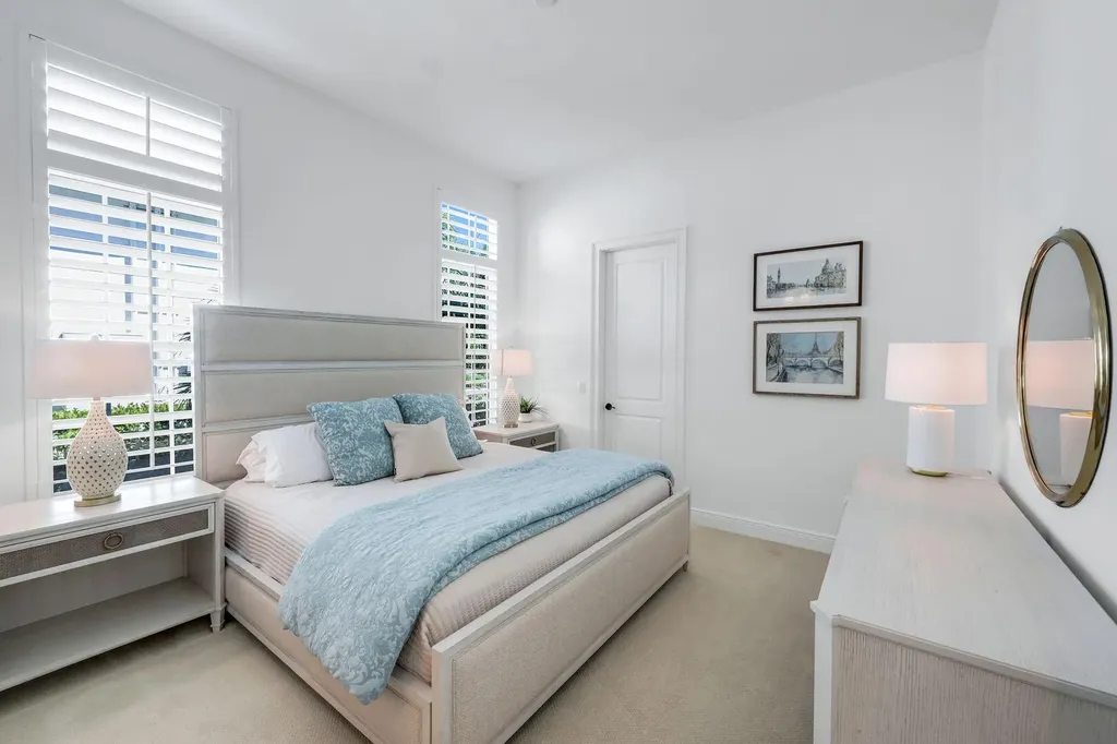 3233 Tavolara Lane Naples FL 34114