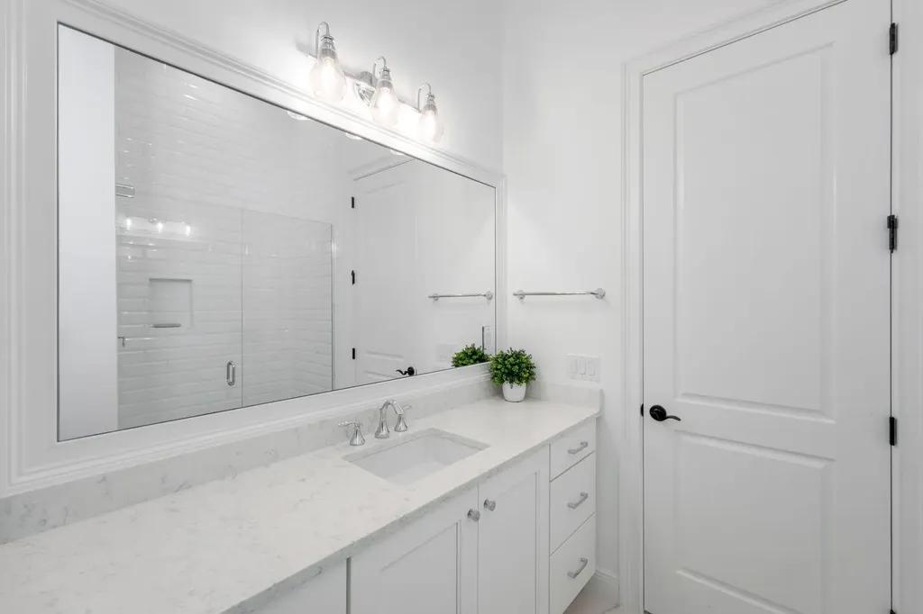 3233 Tavolara Lane Naples FL 34114