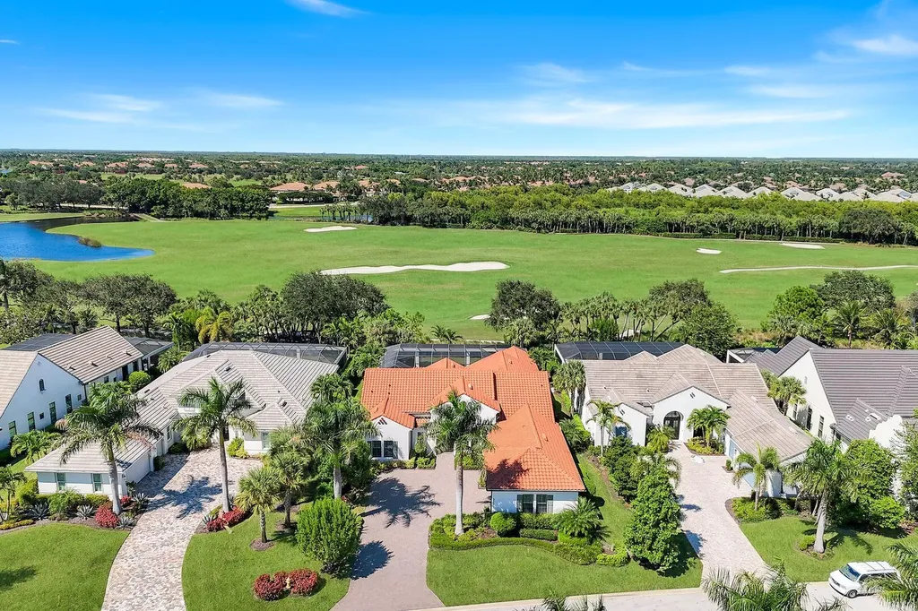 3233 Tavolara Lane Naples FL 34114