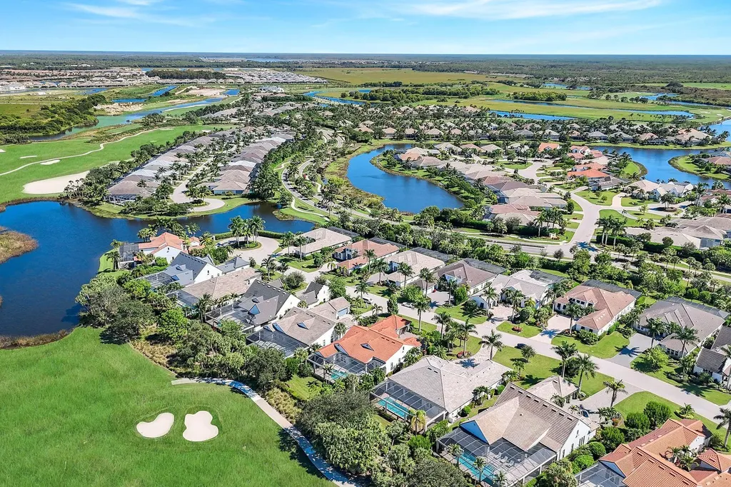 3233 Tavolara Lane Naples FL 34114