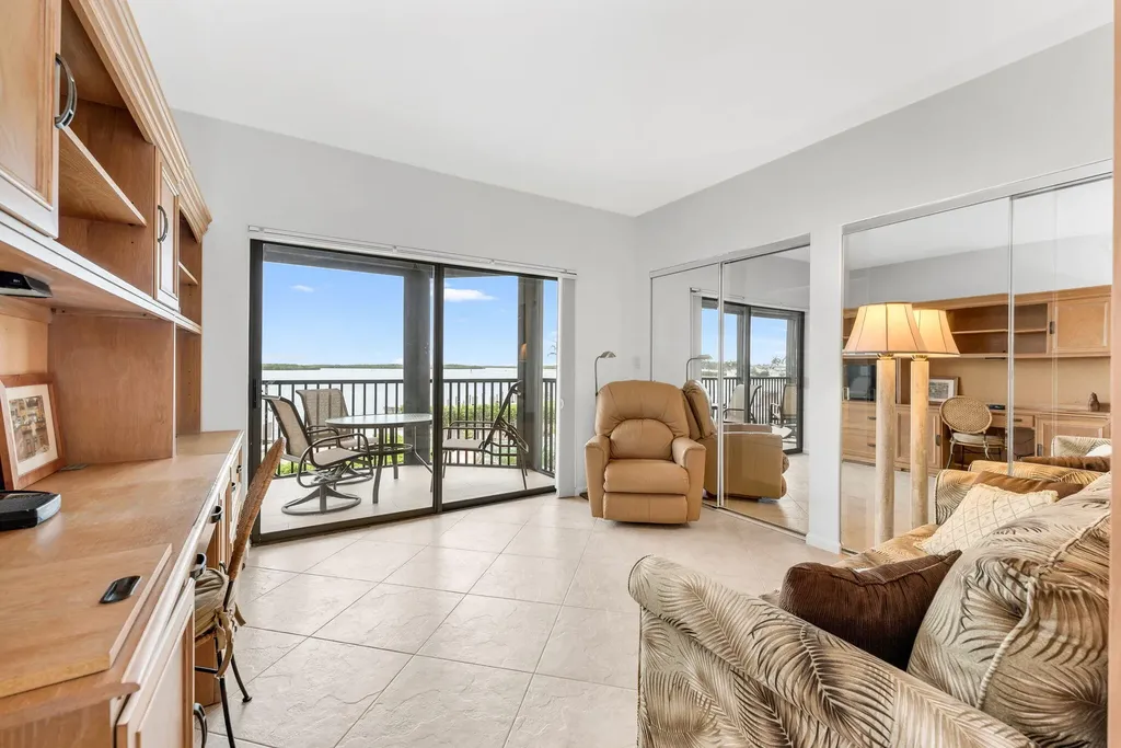 961 Collier Court Marco Island FL 34145