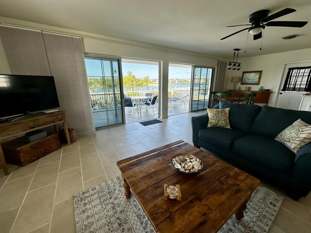 1170 Edington Marco Island FL 34145