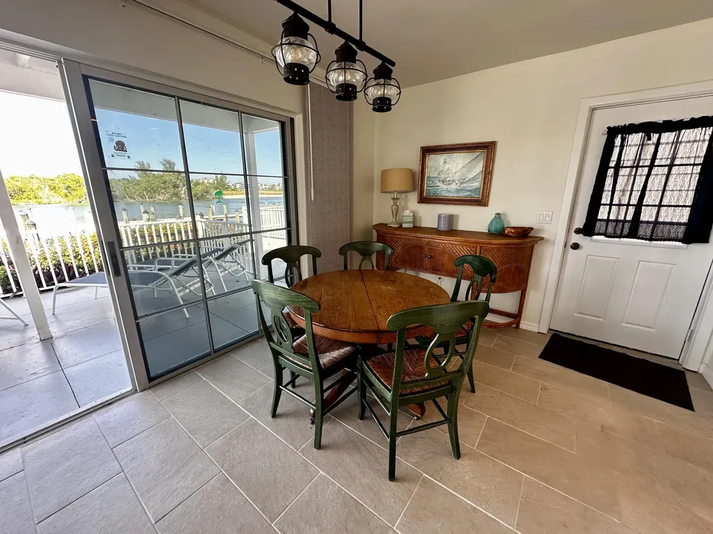 1170 Edington Marco Island FL 34145