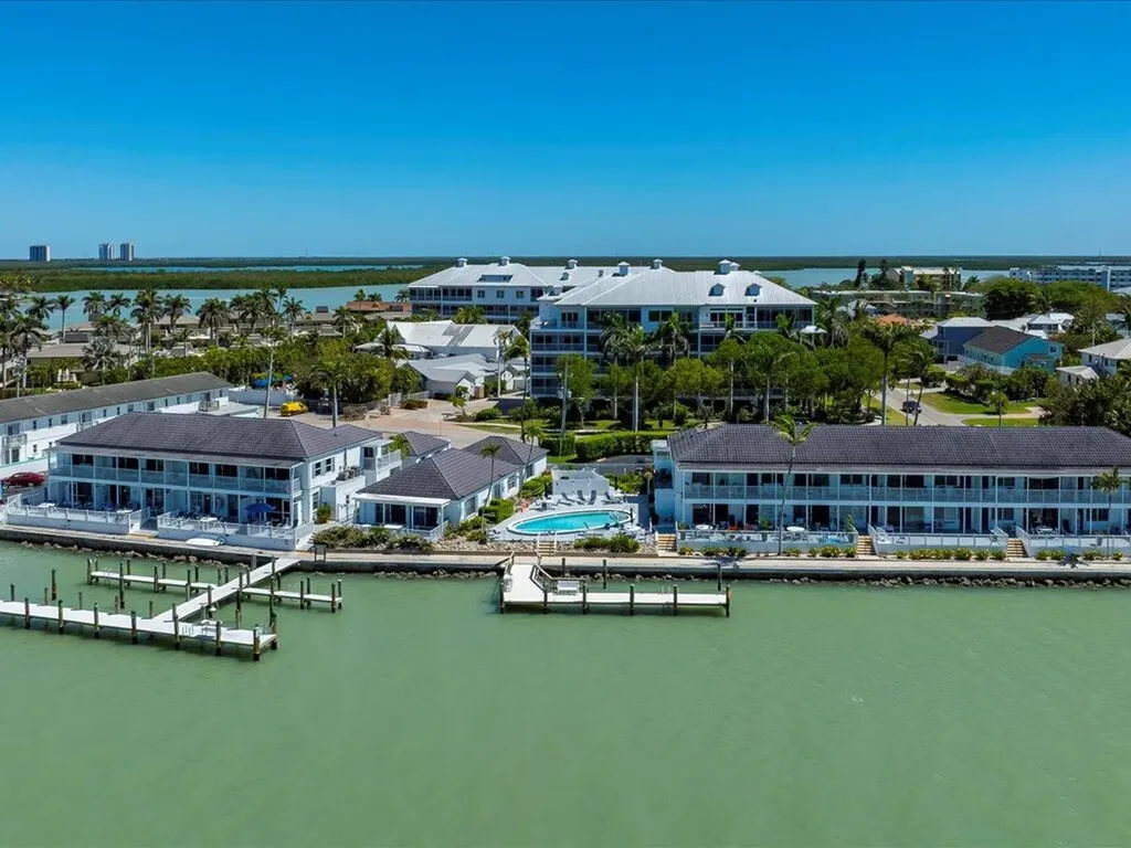 1170 Edington Marco Island FL 34145