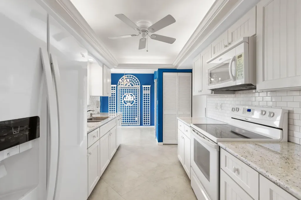 931 Collier Court Marco Island FL 34145