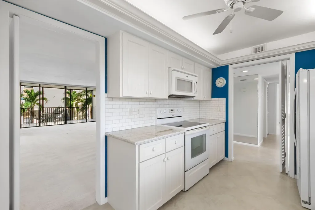 931 Collier Court Marco Island FL 34145