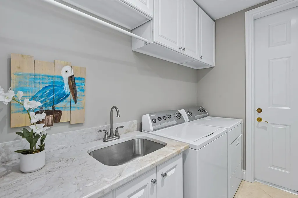 3705 Montreux Naples FL 34114