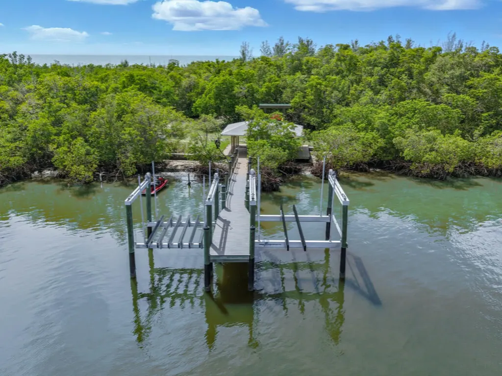 11799 Keewaydin Naples FL 34113