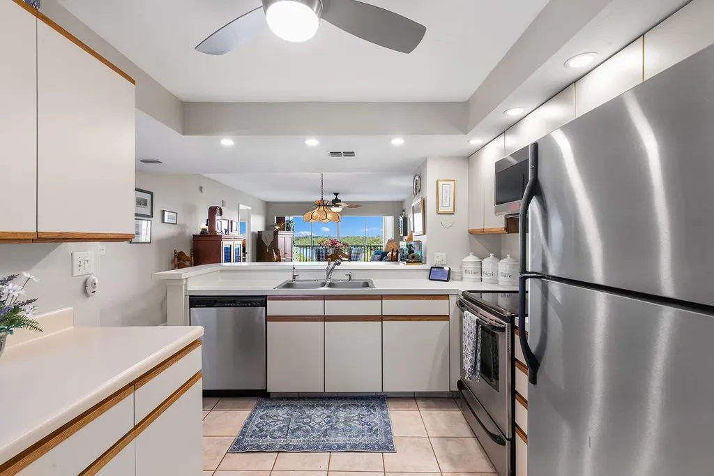 100 Stevens Landing Marco Island FL 34145