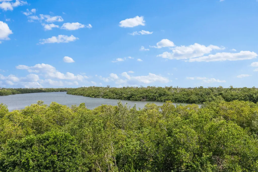 100 Stevens Landing Marco Island FL 34145