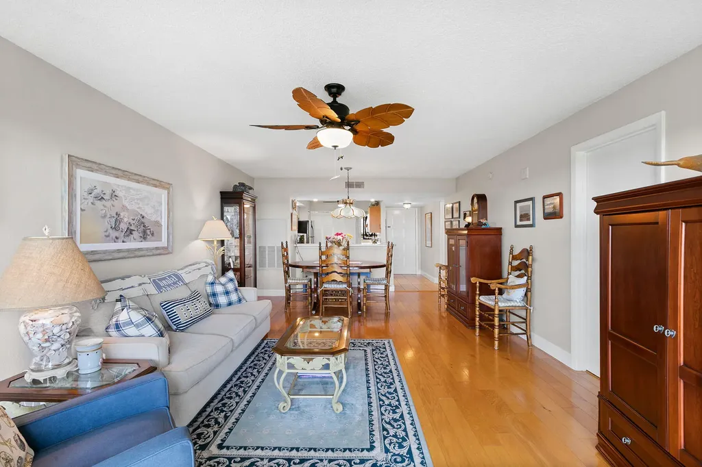 100 Stevens Landing Marco Island FL 34145