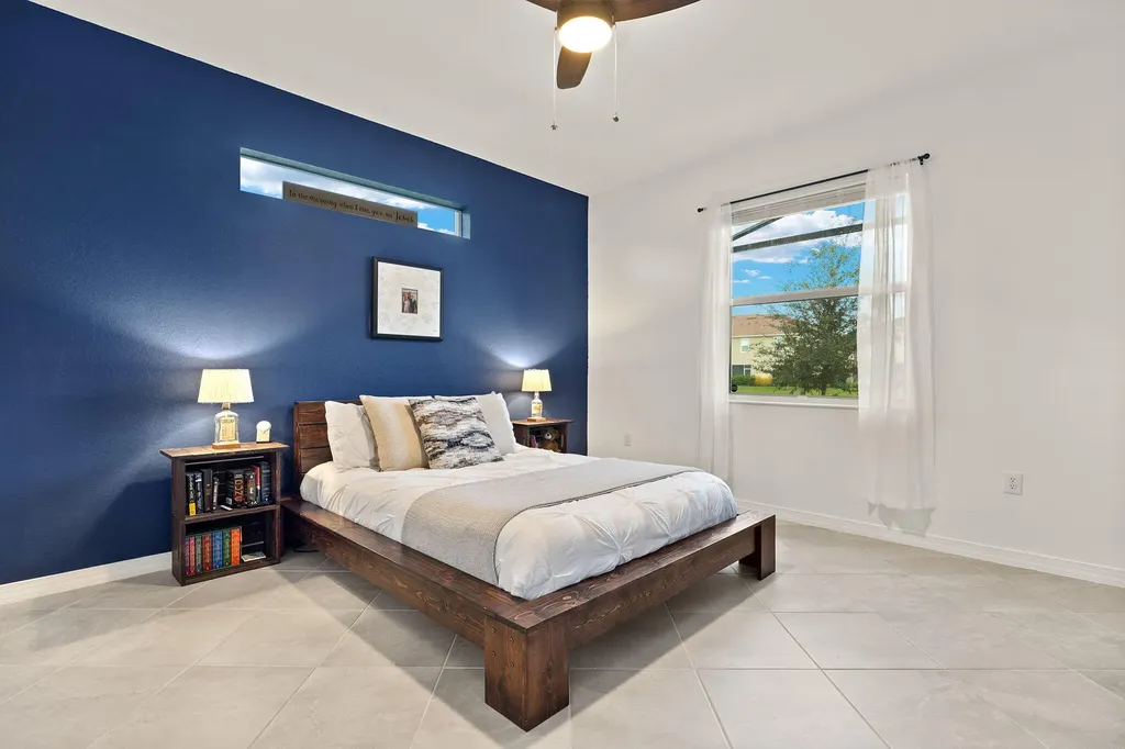 2685 Vine Avenue Naples FL 34120