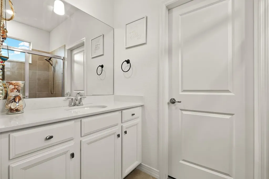 2685 Vine Avenue Naples FL 34120