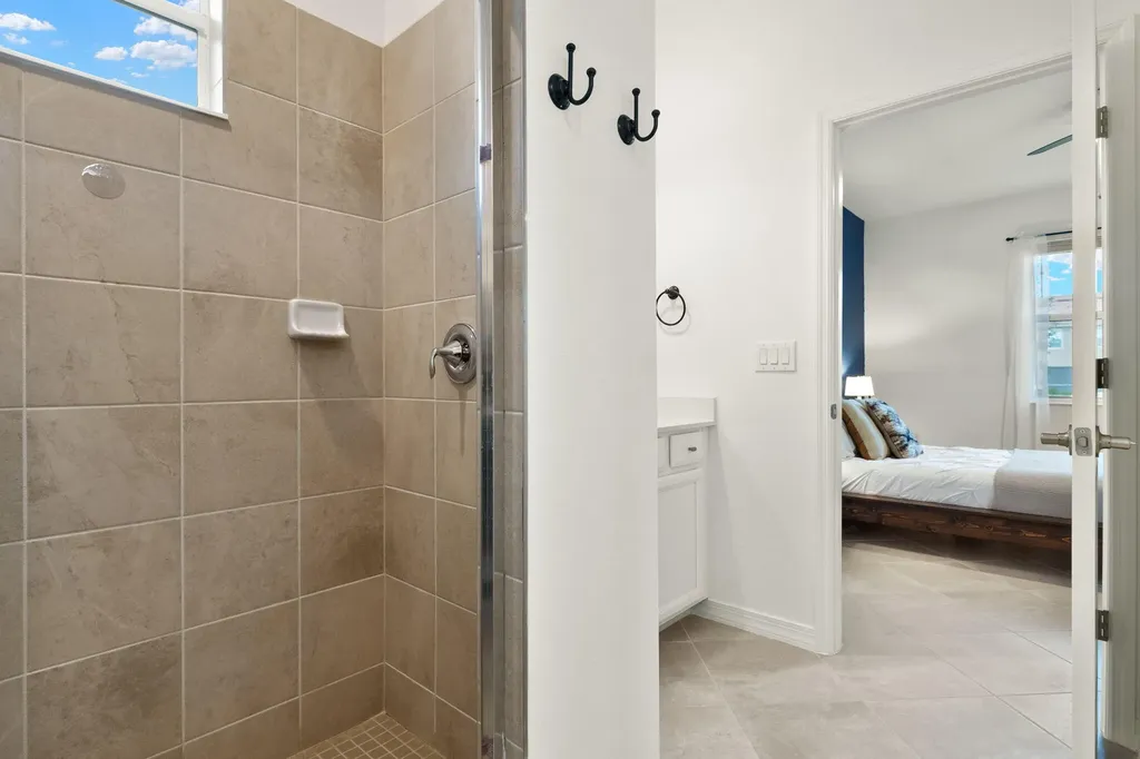 2685 Vine Avenue Naples FL 34120