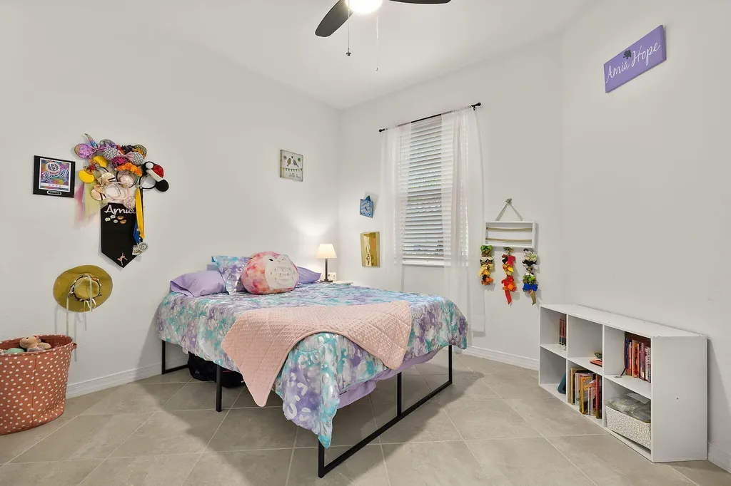 2685 Vine Avenue Naples FL 34120