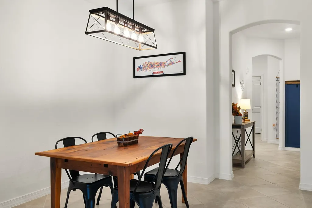 2685 Vine Avenue Naples FL 34120