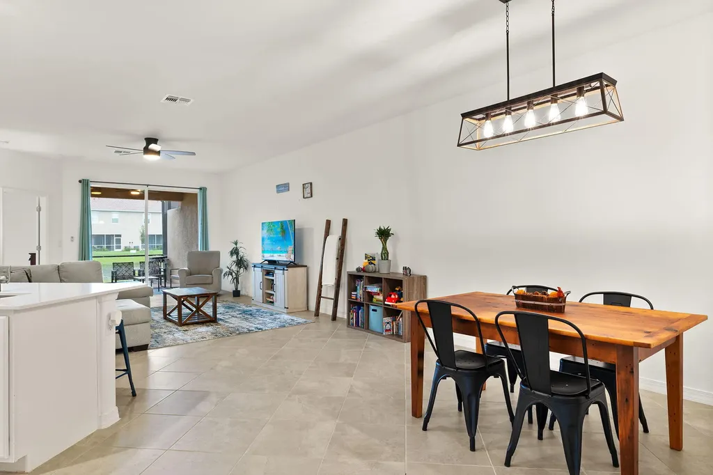 2685 Vine Avenue Naples FL 34120