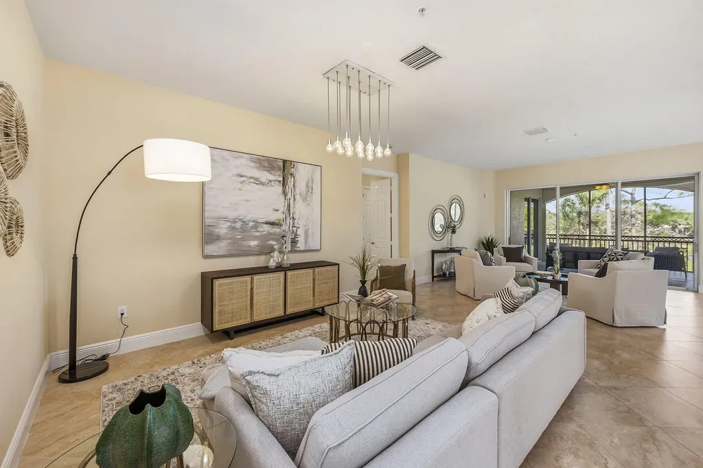 9106 Cascada Way Naples FL 34114