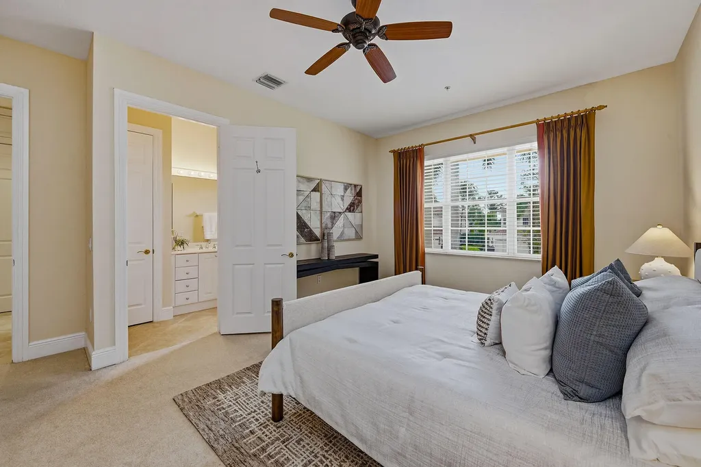 9106 Cascada Way Naples FL 34114