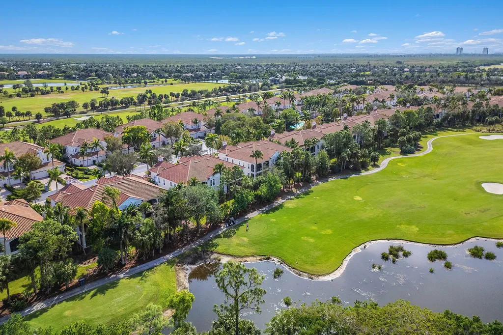 9106 Cascada Way Naples FL 34114