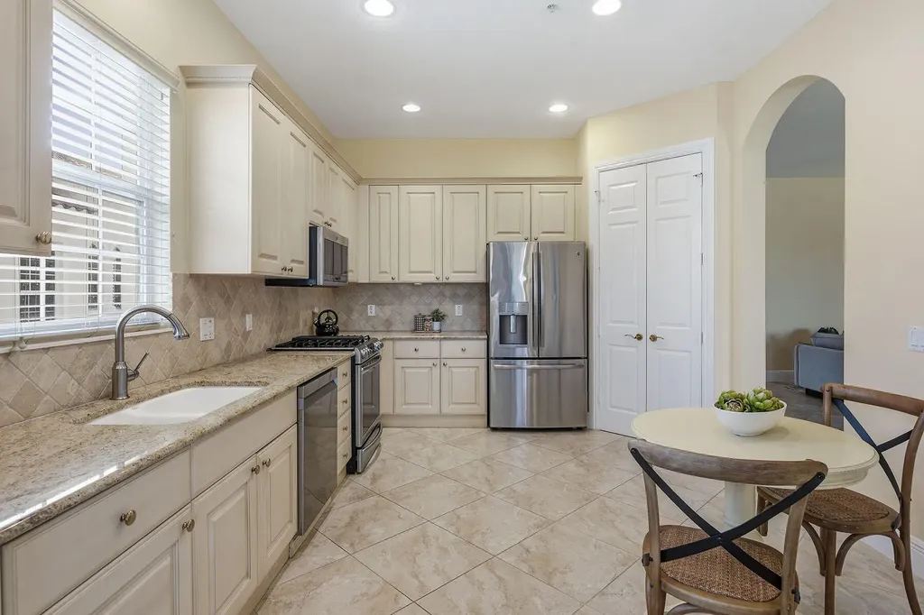 9106 Cascada Way Naples FL 34114