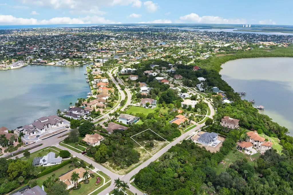 680 Inlet Drive Marco Island FL 34145