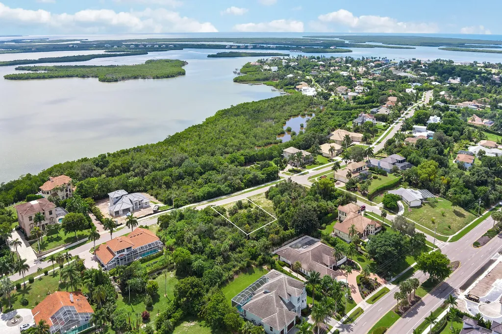 680 Inlet Drive Marco Island FL 34145