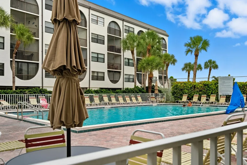 1023 Anglers Cave Marco Island FL 34145