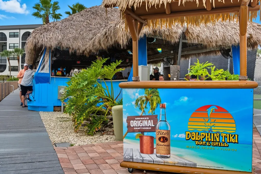 1023 Anglers Cave Marco Island FL 34145