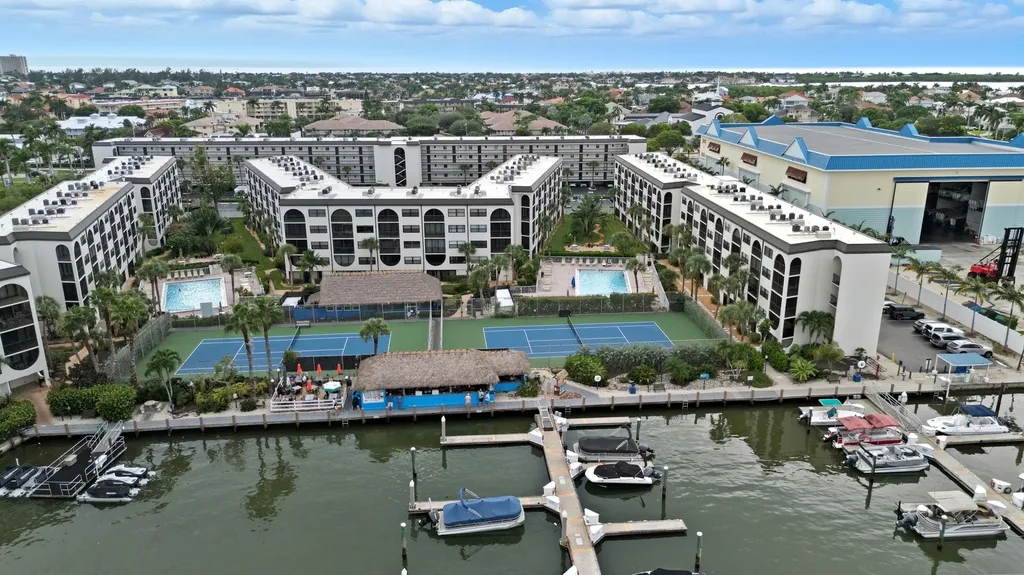 1023 Anglers Cave Marco Island FL 34145