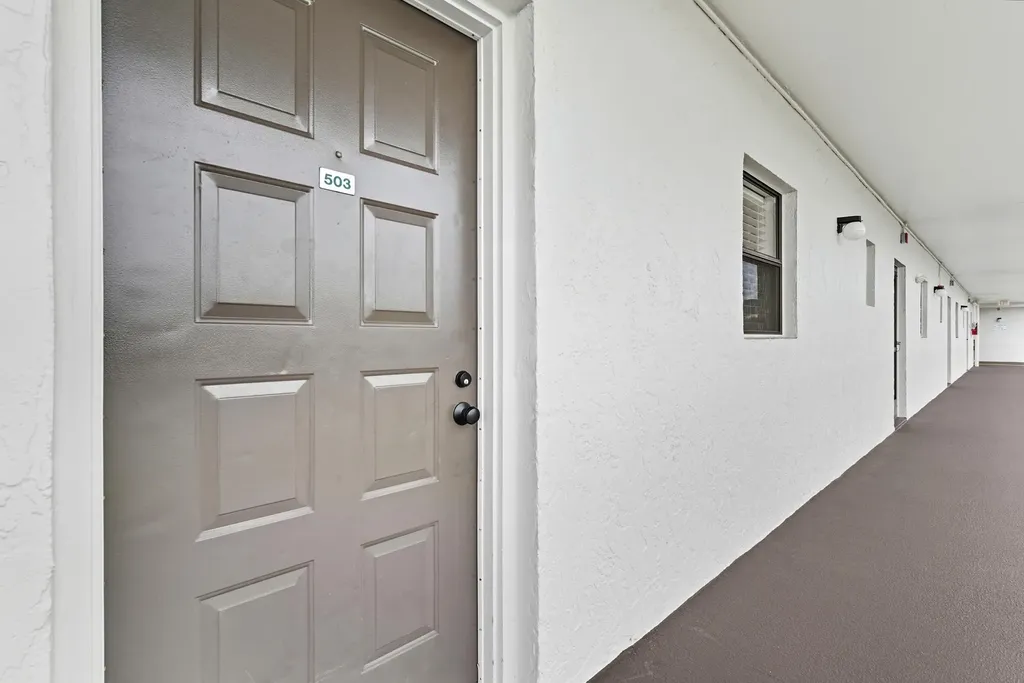 1023 Anglers Cave Marco Island FL 34145