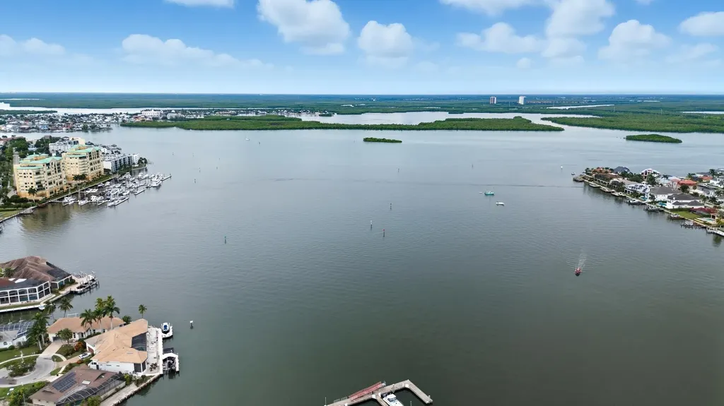 1023 Anglers Cave Marco Island FL 34145