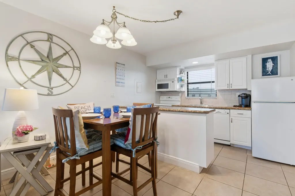 1023 Anglers Cave Marco Island FL 34145