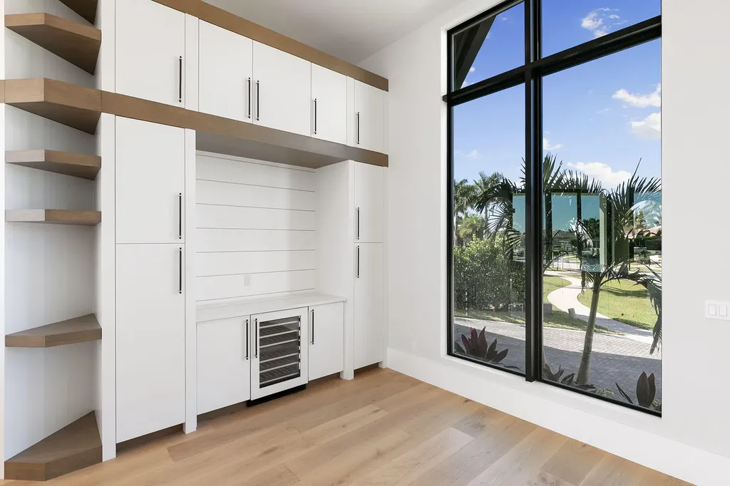 429 Persian Court Marco Island FL 34145