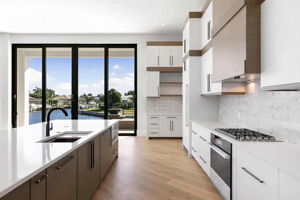 429 Persian Court Marco Island FL 34145