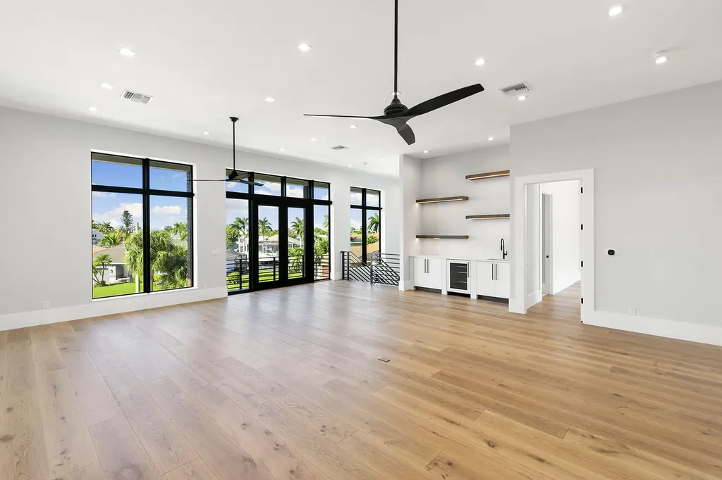 429 Persian Court Marco Island FL 34145