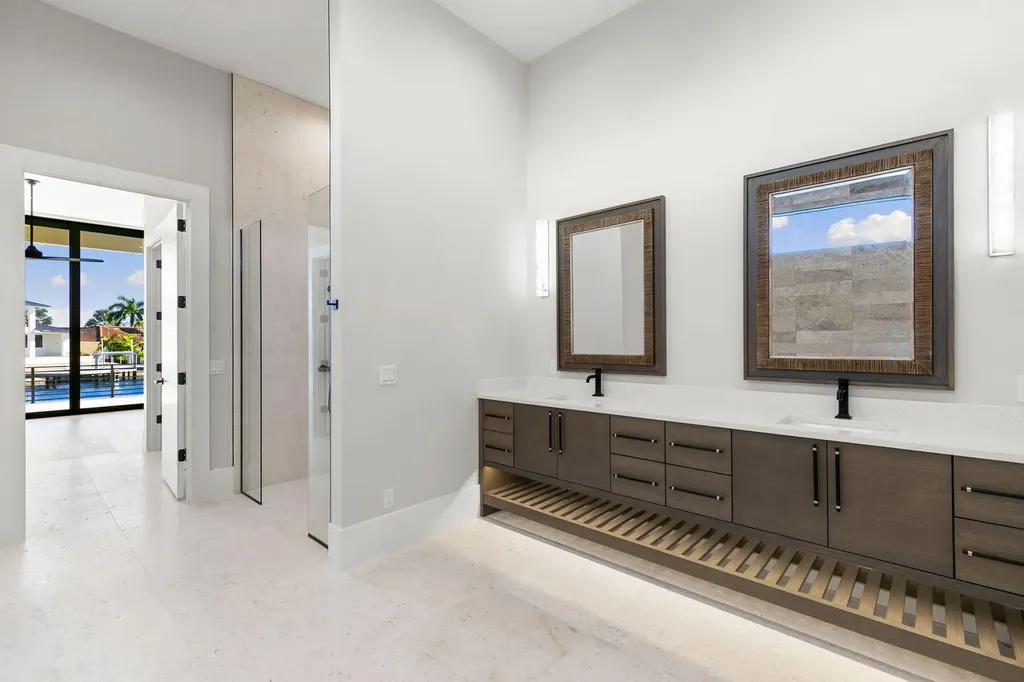 429 Persian Court Marco Island FL 34145