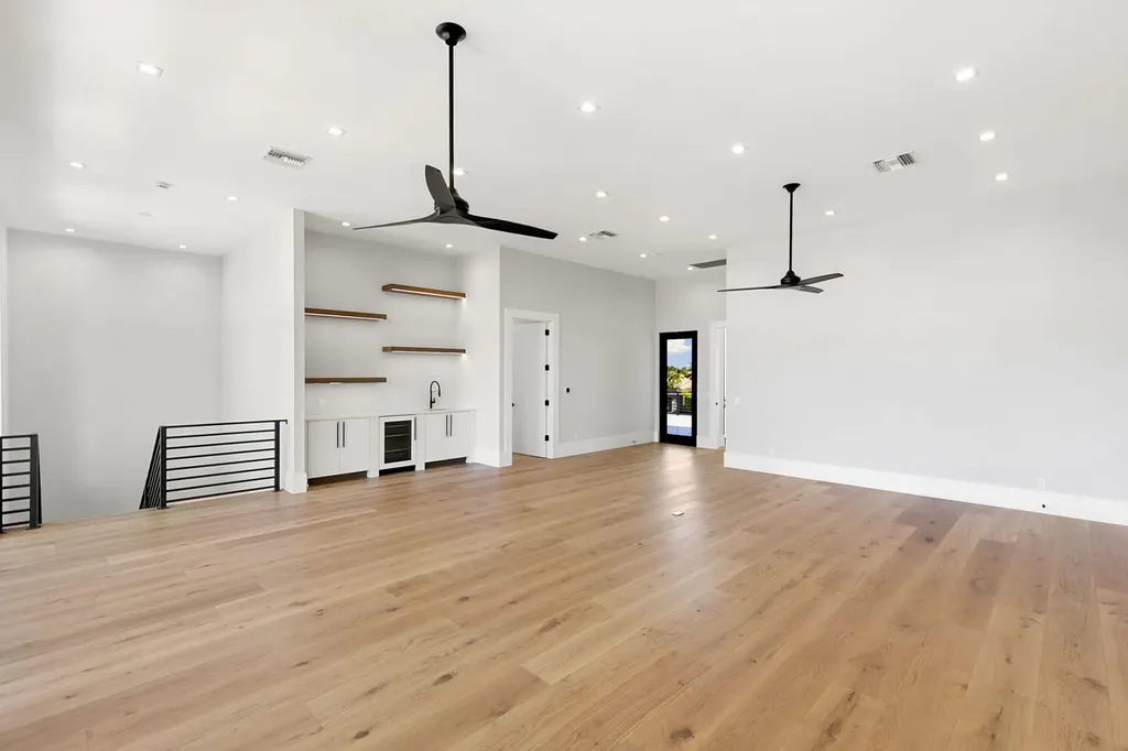 429 Persian Court Marco Island FL 34145