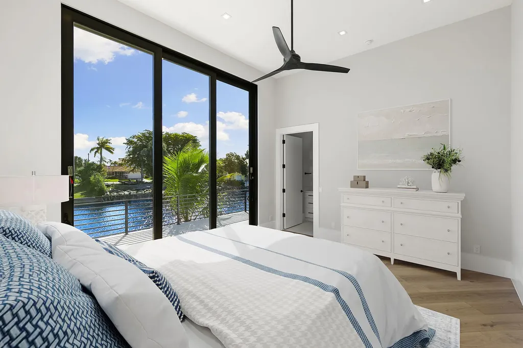 429 Persian Court Marco Island FL 34145