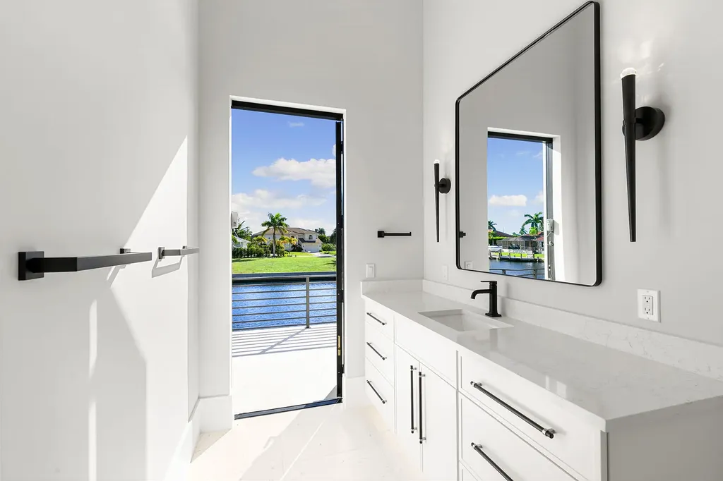 429 Persian Court Marco Island FL 34145