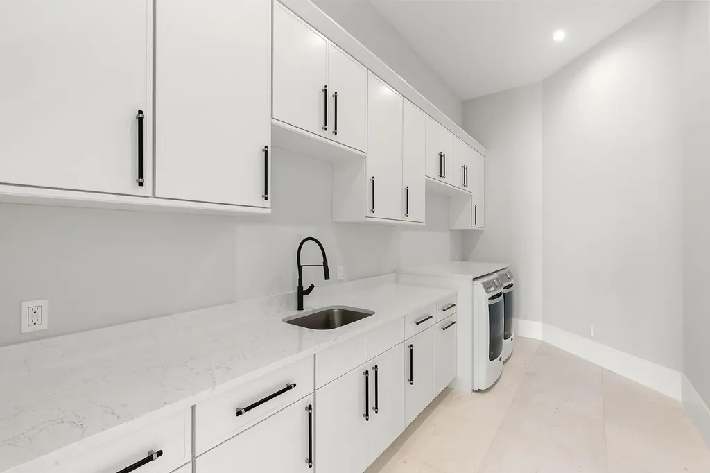 429 Persian Court Marco Island FL 34145