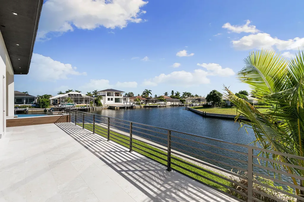 429 Persian Court Marco Island FL 34145