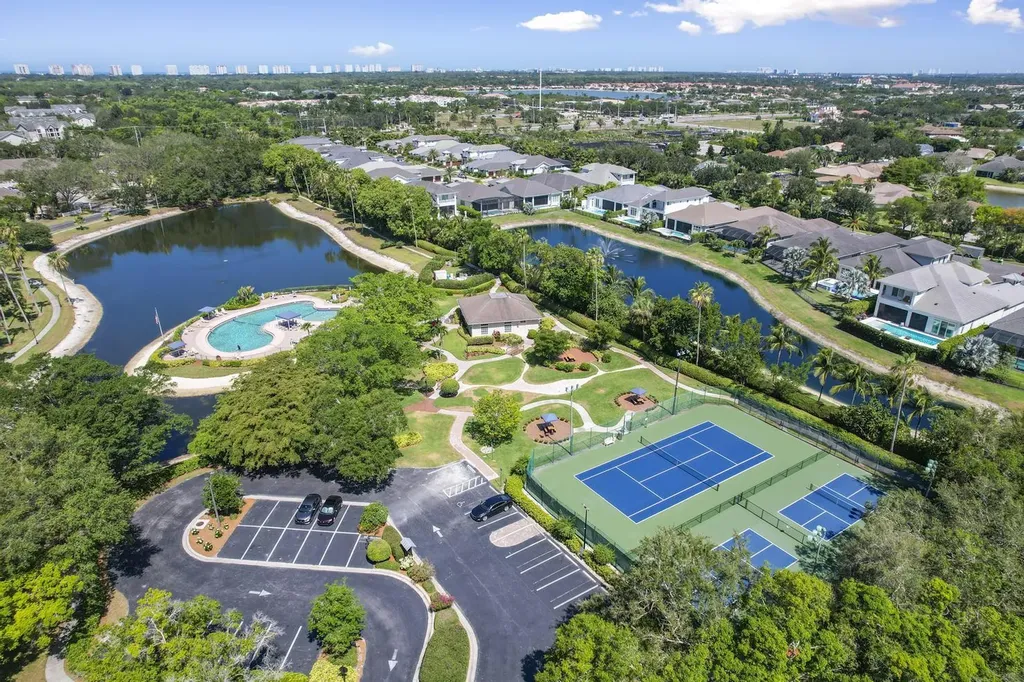 6680 Ilex Circle Naples FL 34109