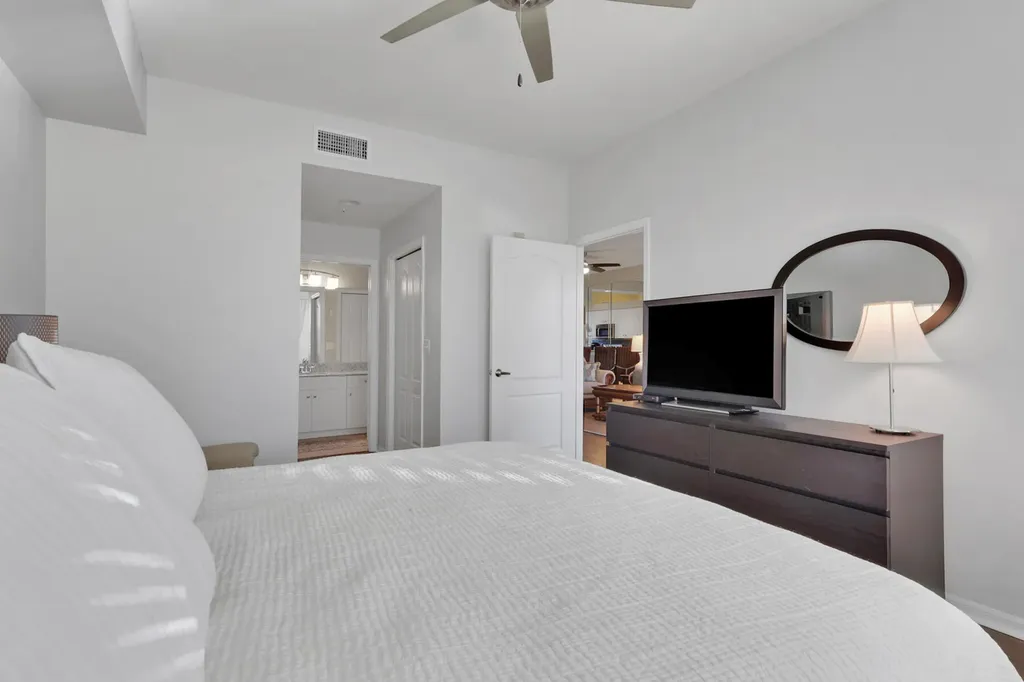 8680 Cedar Hammock Circle Naples FL 34112