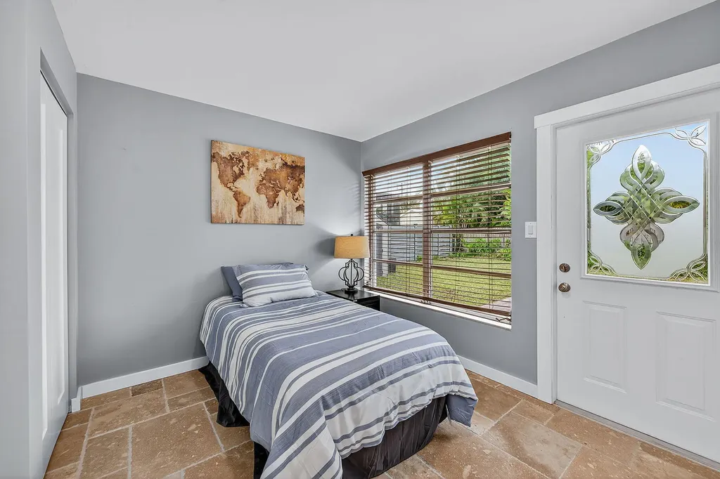 106 Pago Pago Drive W Naples FL 34113